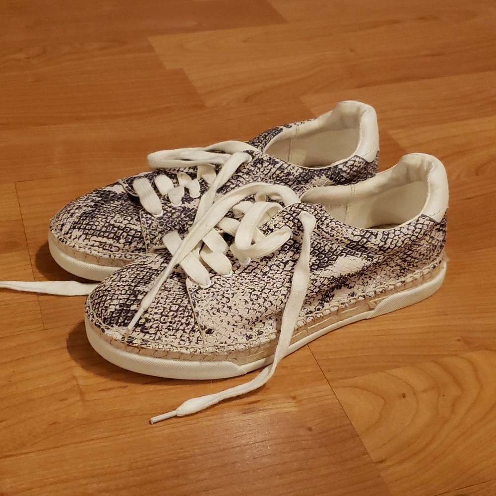 Dolce vita sneakers